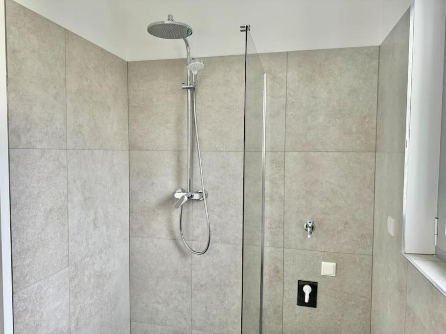 Rooftop Apartment With Balcony & Free Parking 비엔나 외부 사진